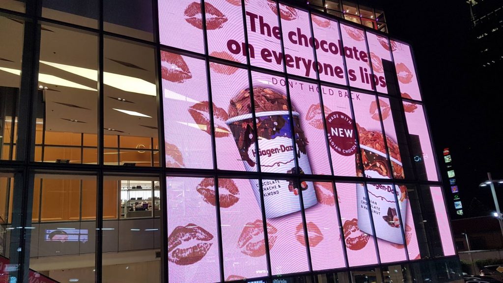 P6 Transparent LED display LED full color แบบโปร่งใส โปร่งแสง มองทะลุได้